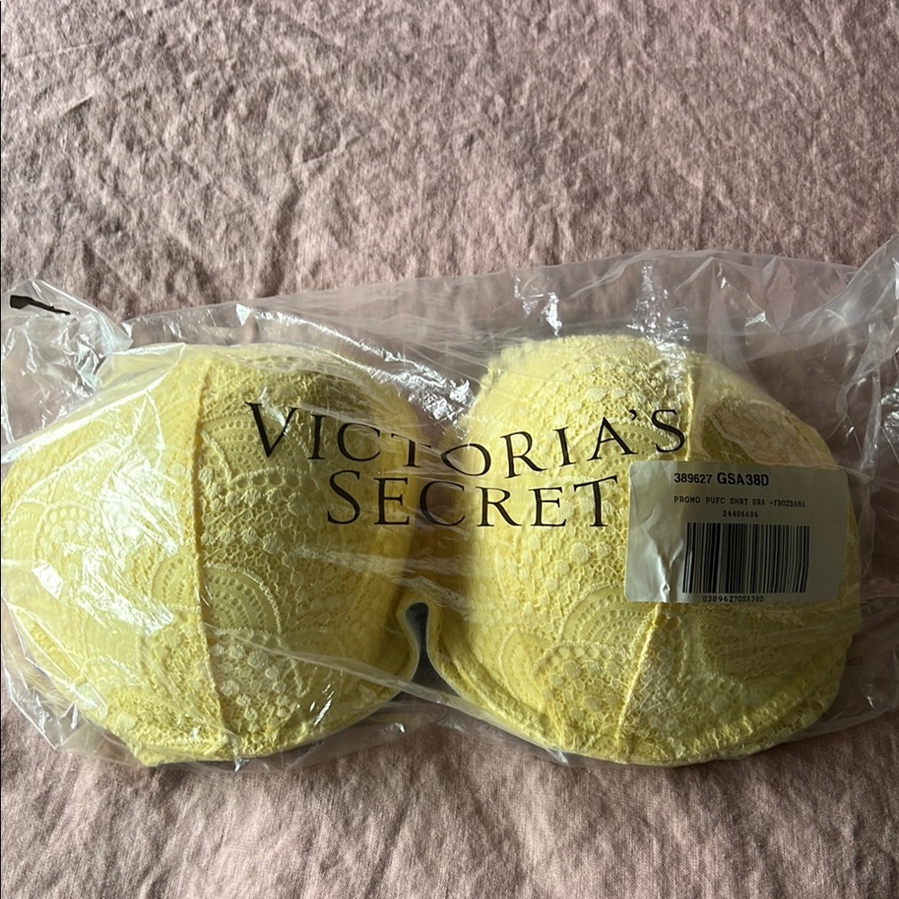 Victoria's Secret Yellow Lace Push-Up Bra